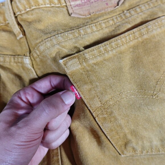 Vintage Levis 560 Relaxed Tapered Fit Jeans Mens 36x32 (Fits 34x31) Mustard Tan - Picture 6 of 11